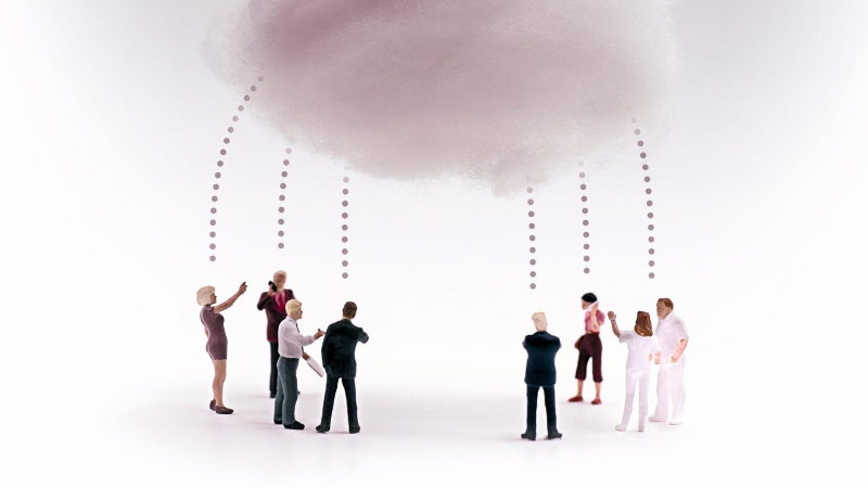 Grafik mit mehreren Figuren, die &uuml;ber die Cloud kommunizieren