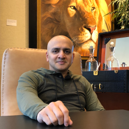 Ameet-Joshi-Headshot