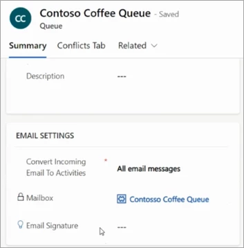 Screenshot of the new Email Signature field in queue settings in Microsoft Dynamics 365 Customer Service.
