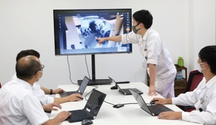 海外拠点とのミーティング風景