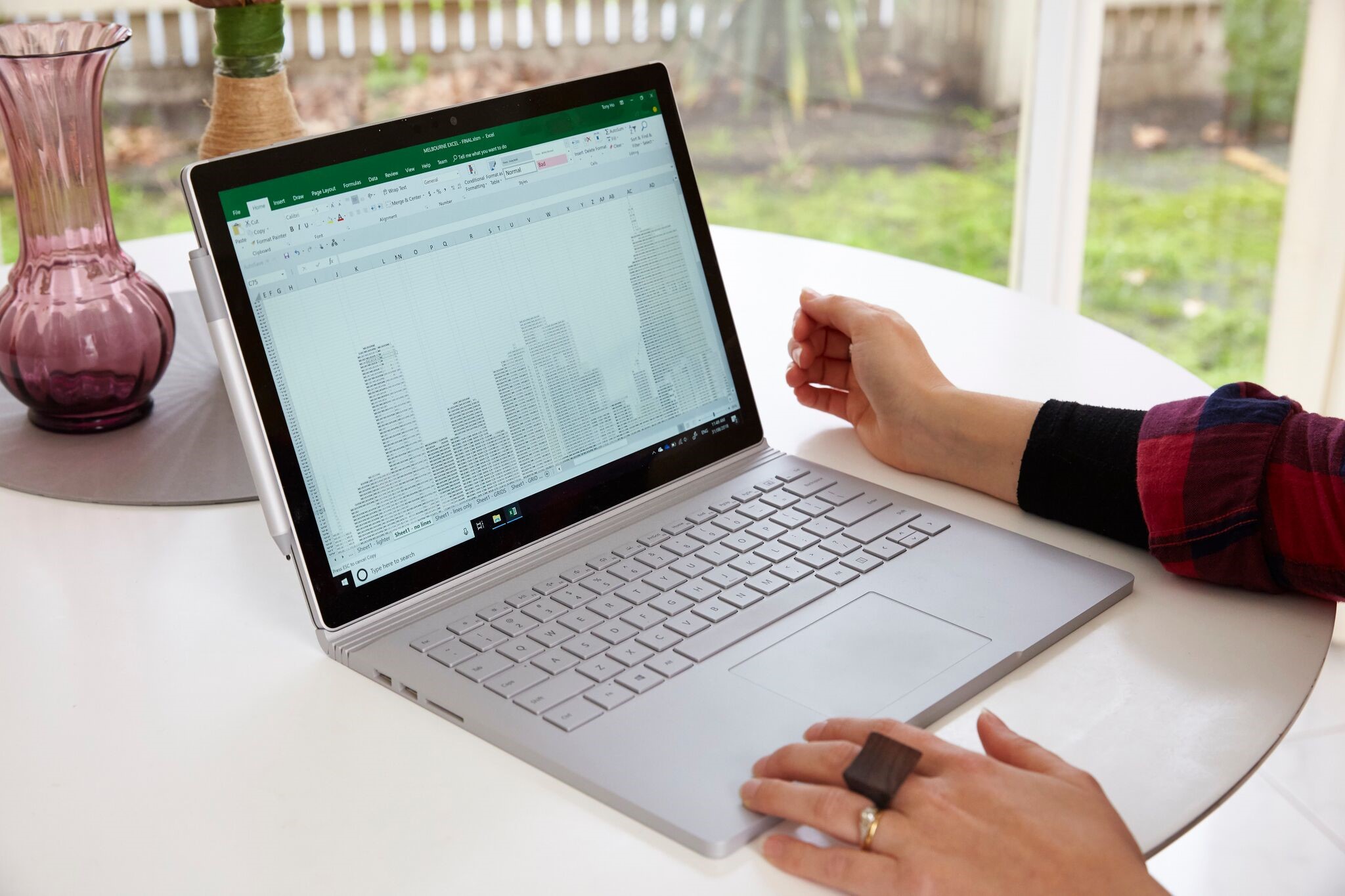 Image of Emma Stevens creating a Spreadsheet Skyline in Excel.
