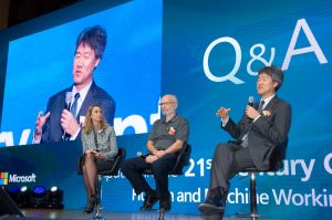 From left to right: Marti A. Hearst, Professor of UC Berkeley; Adi Shamir, 2002 Turing Award Recipient; and Peter Lee, Corporate Vice President, Microsoft Research NExT