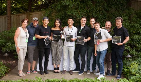 Enchong Dee et al. posing for a picture