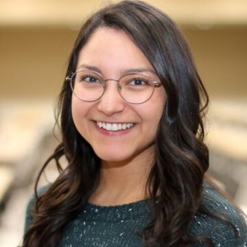 Portrait of Evelyn Zuniga