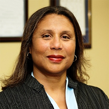 Portrait of Linda McIntosh