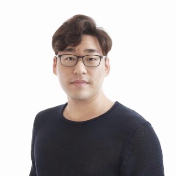 Portrait of Matthew Hong