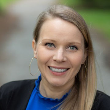 Portrait of Kari Lio