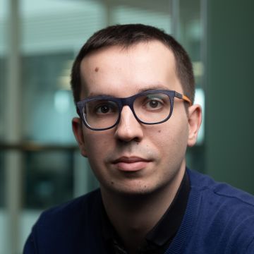 Portrait de Marek Kowalski (HE/HIM)