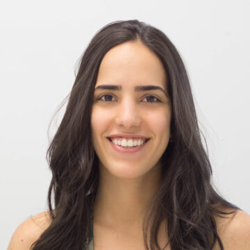 Portrait of Tamires Santos