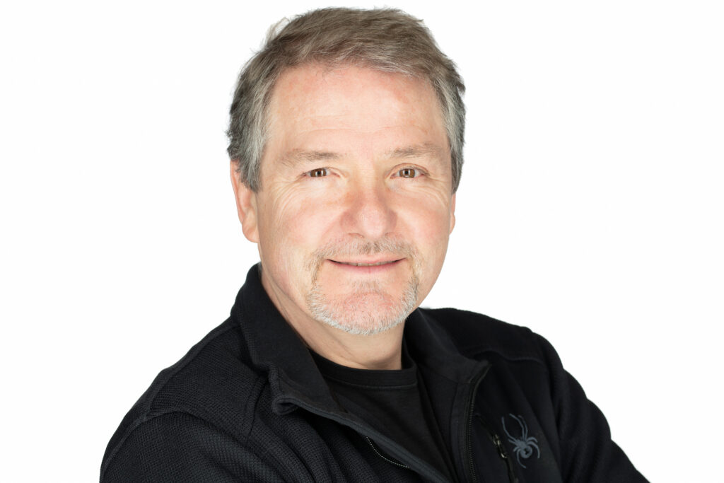 Headshot of Bret Arsenault, Microsoft C V P and C I S O. 