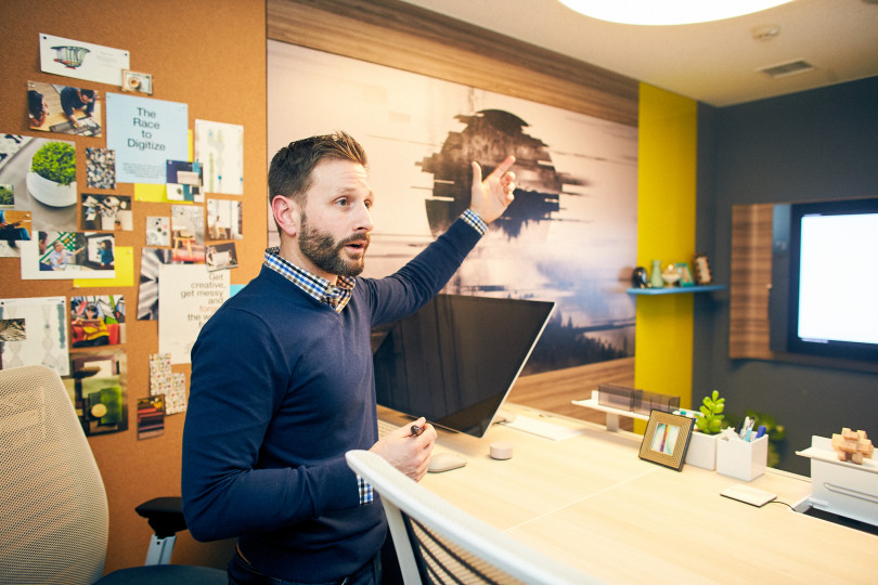 日本スチールケース社 ブランドン・ピーターズ氏