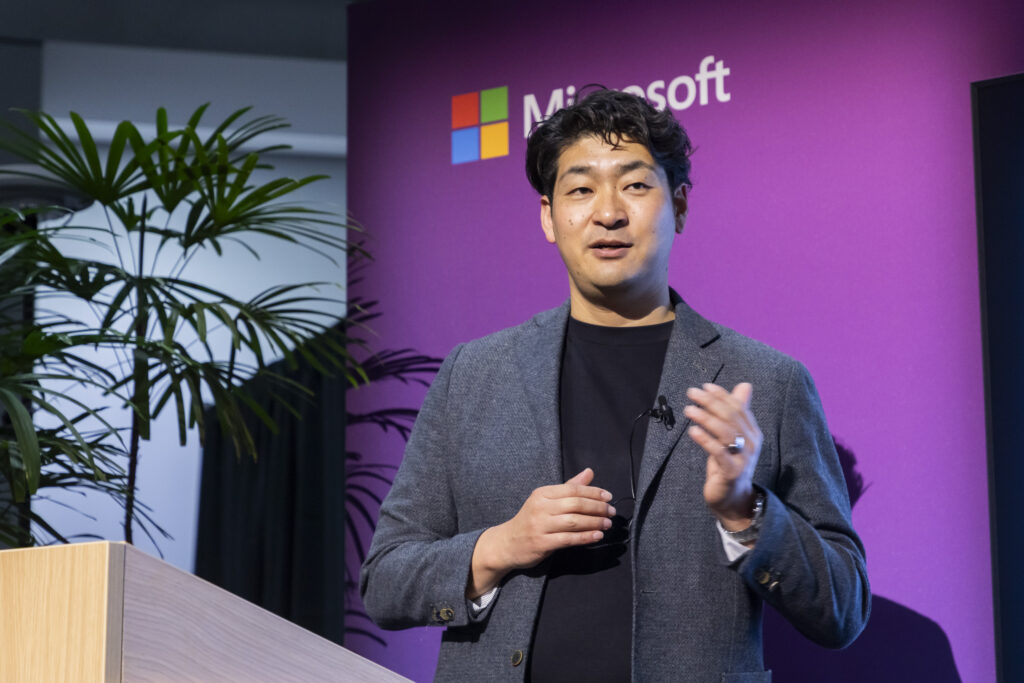 金融シアターセッションで登壇した日本マイクロソフト金子