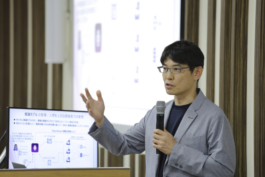 マイクロソフト社鈴木靖隆の画像