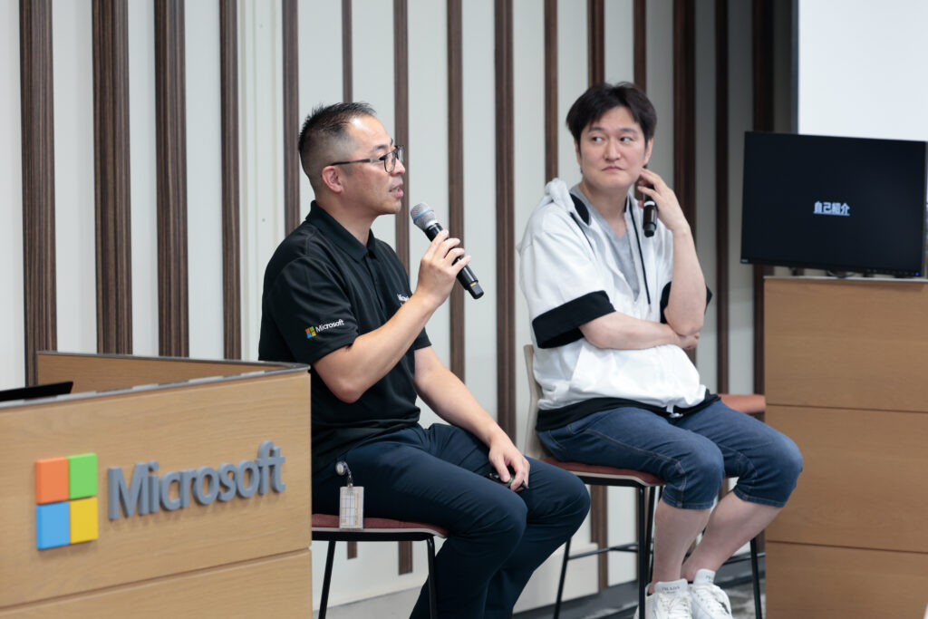 デジタル庁 
CTO  
藤本 真樹 氏 
 
日本マイクロソフト株式会社 
業務執行役員 Microsoft Innovation Hub Tokyo Lead 
榎並 利晃 